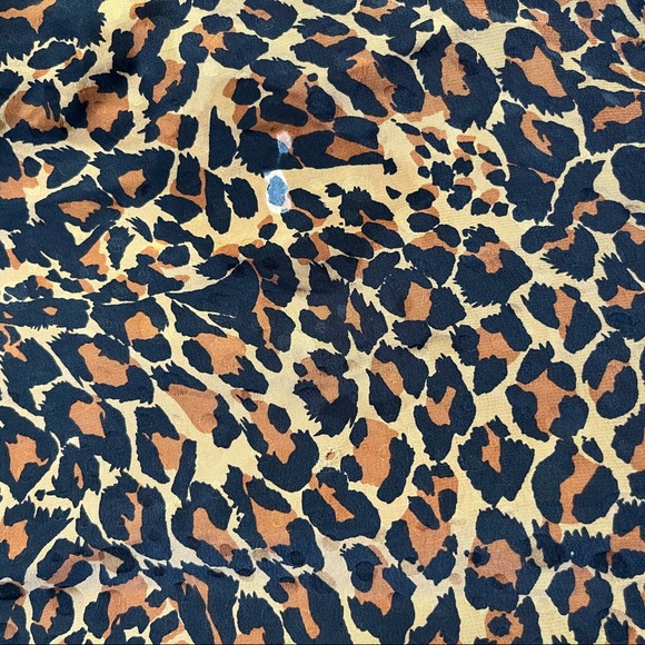 1980s Vintage St. Gillian Silk Leopard Print Dolman Sleeve Dress - Picture 14 of 14